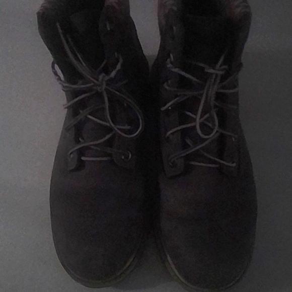 Timberland - Picture 2 of 5